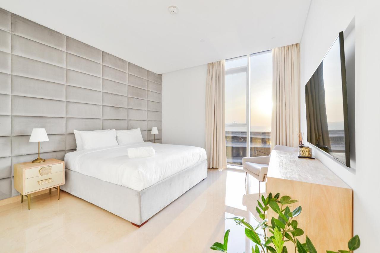 Posh 2 Bedroom Oceanfront Apt In The Heart Of Bluewaters Island Dubaï Extérieur photo